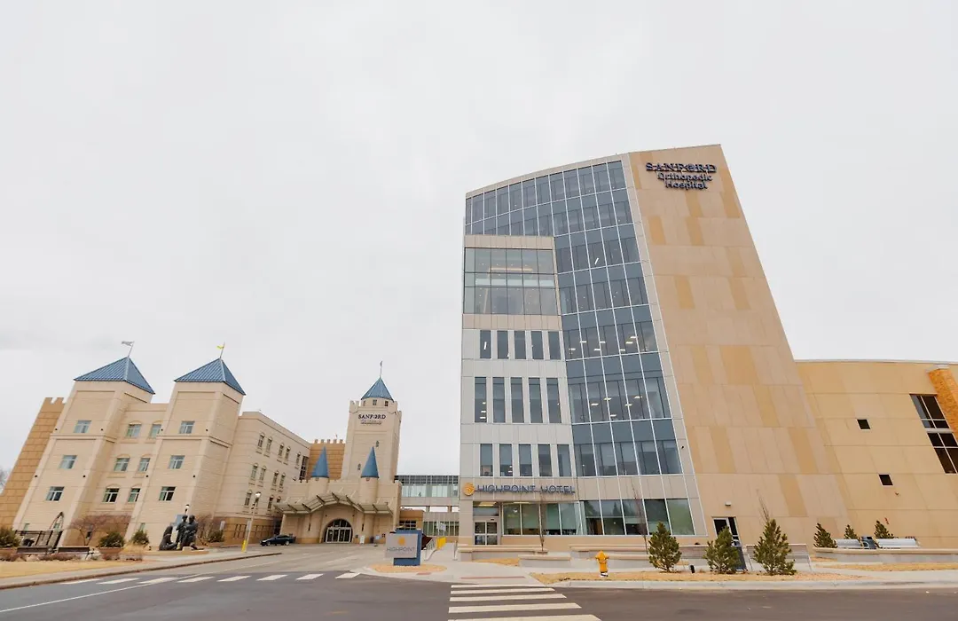 Highpoint Hotel-1